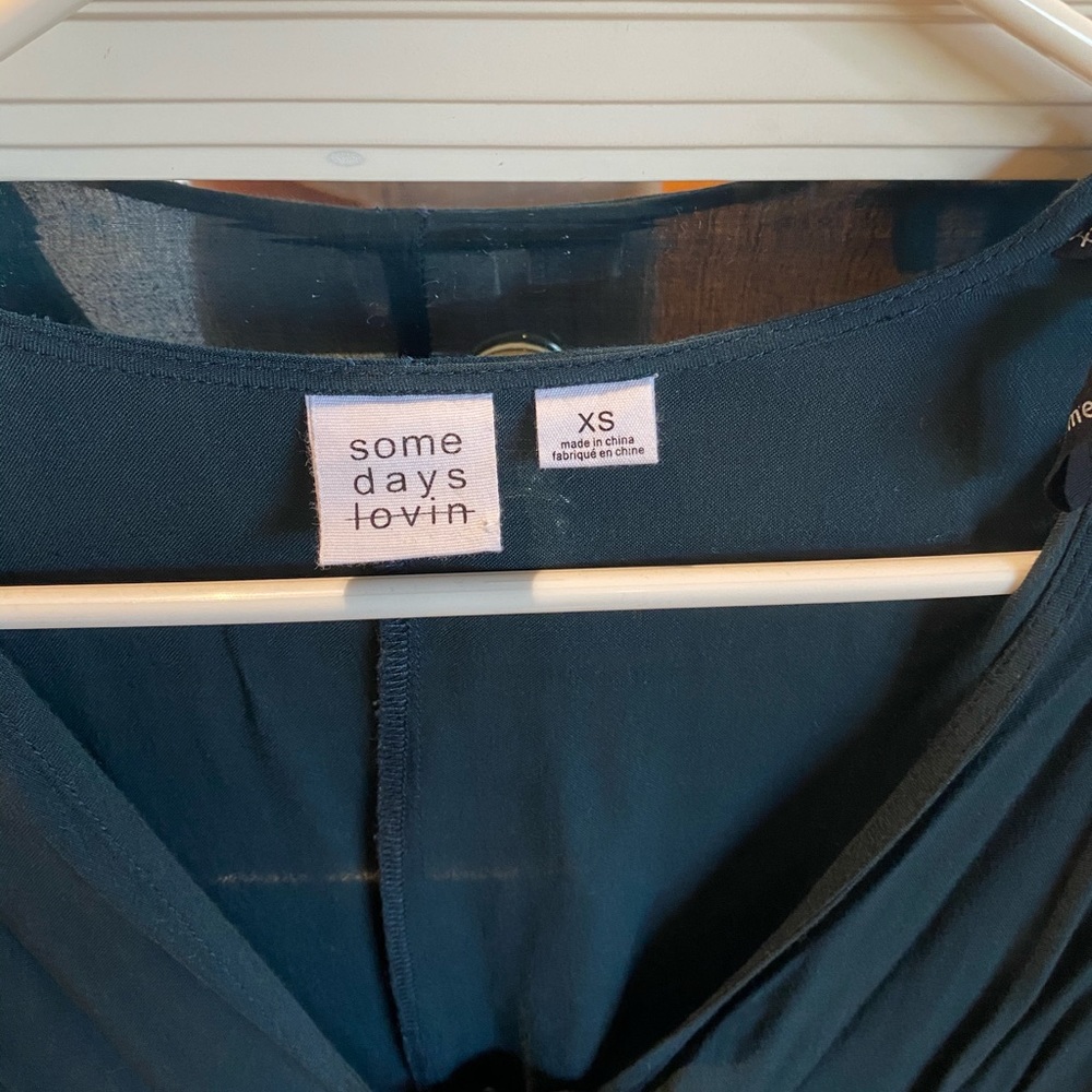 Tie Front Romper With Open Sleeves - image 3